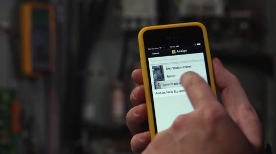 Fluke berinvestasi dalam pengembangan perangkat lunak dan aplikasi cloud