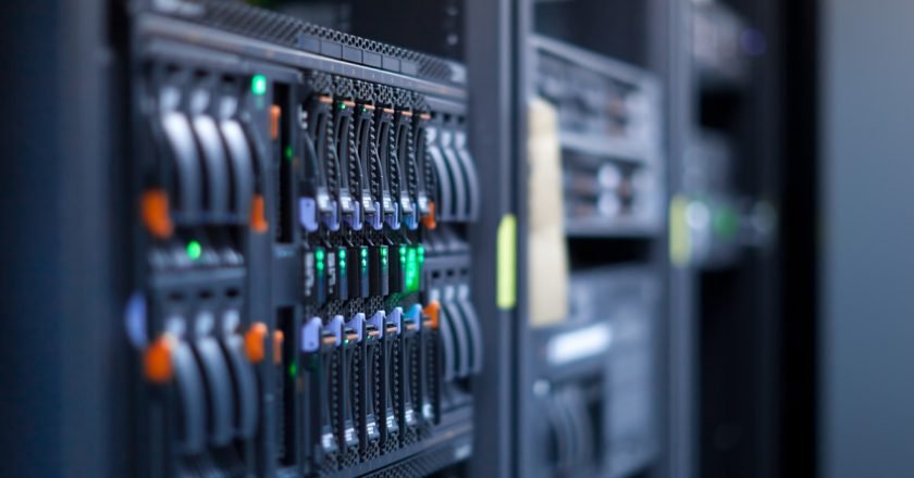 What is a VPS Hosting? Best 5 VPS hosting companies in the USA