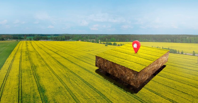 Investasi Tanah atau Emas: Mana Pilihan Terbaik untuk Anda?